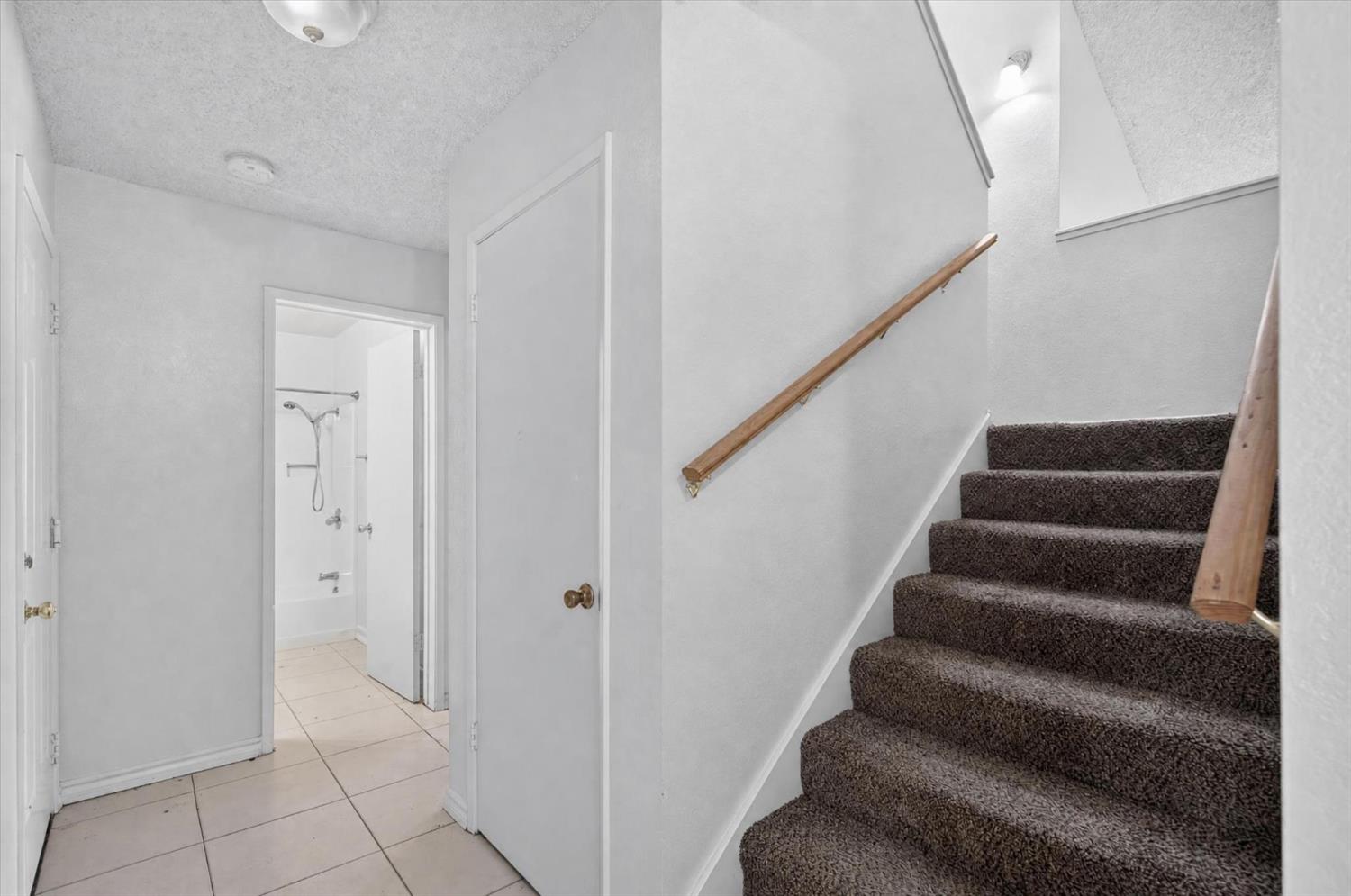 908 Wilma Dr, Modesto, CA 95351