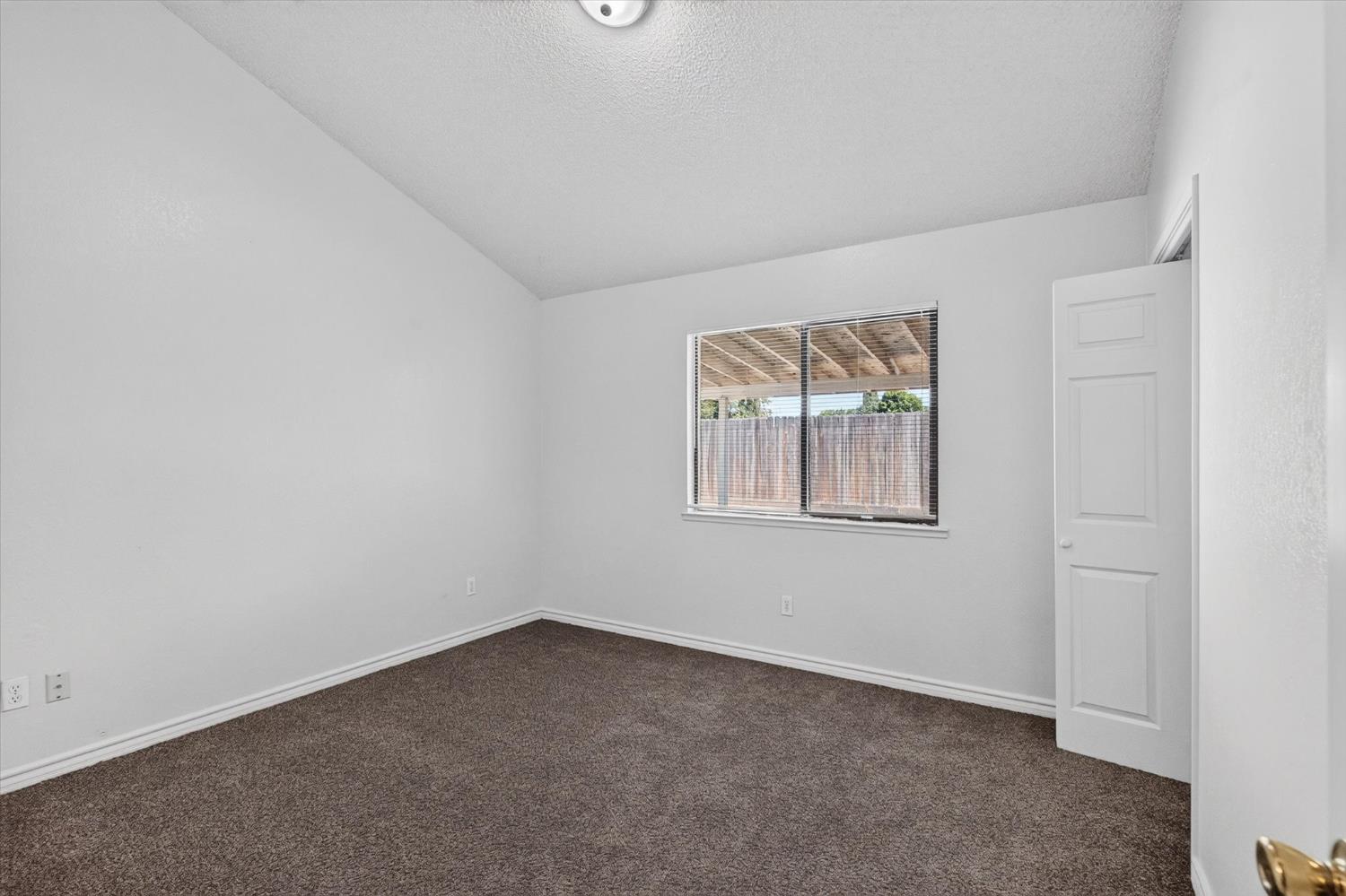 908 Wilma Dr, Modesto, CA 95351