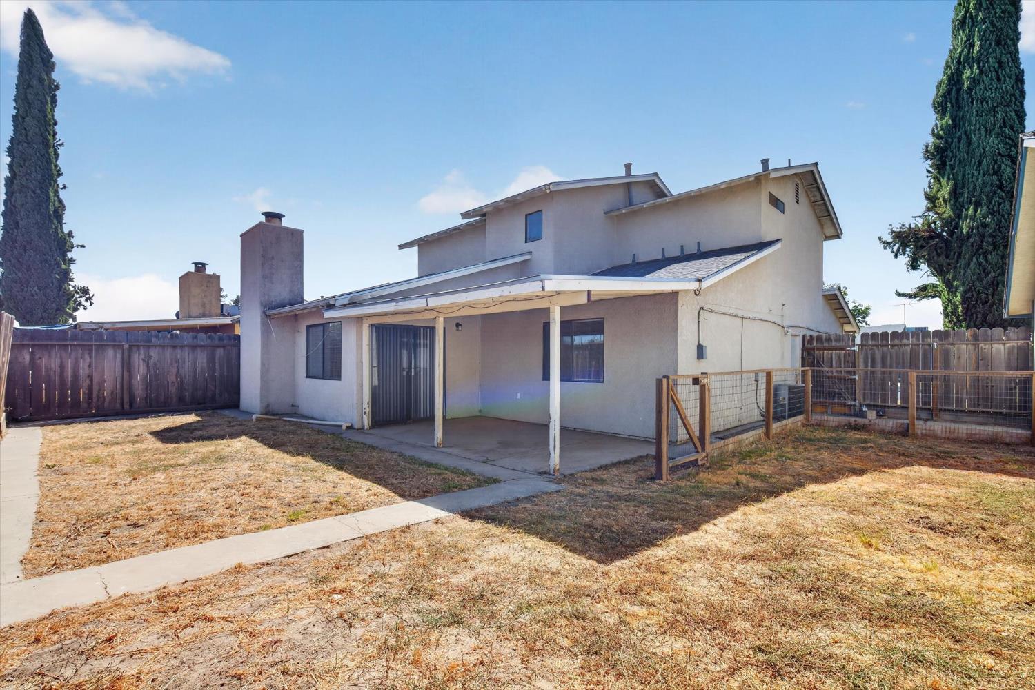 908 Wilma Dr, Modesto, CA 95351
