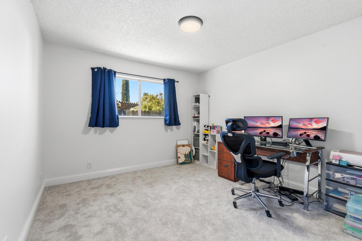 1975 E Alexander Ave, Merced, CA 95340