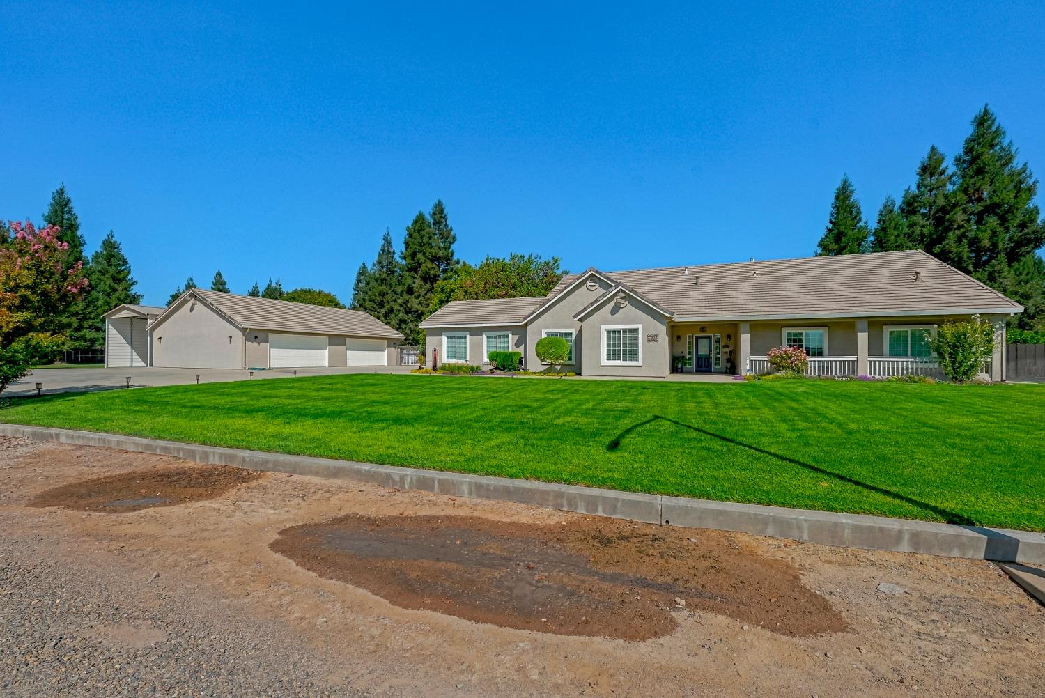 6220 Yorkshire Dr, Atwater, CA 95301