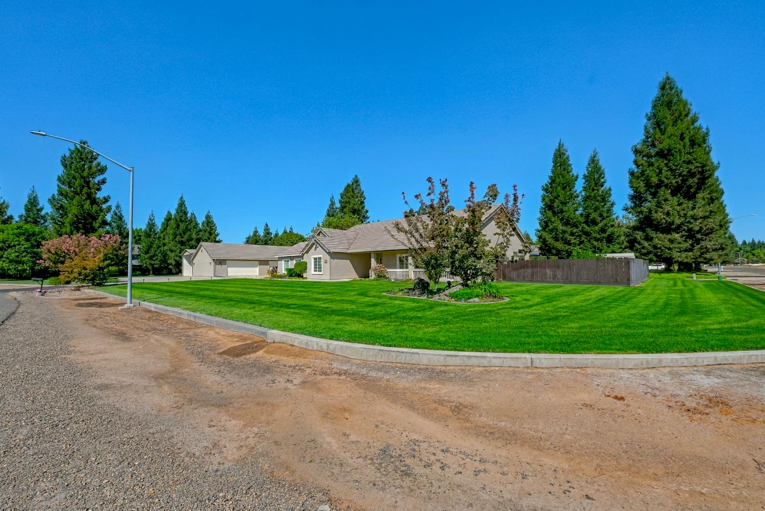 6220 Yorkshire Dr, Atwater, CA 95301