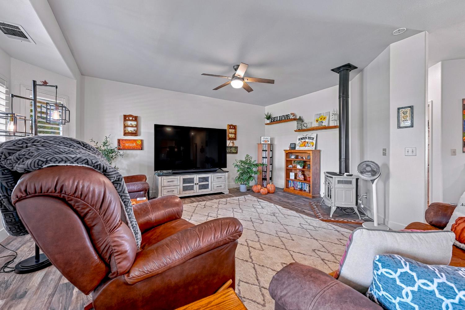6220 Yorkshire Dr, Atwater, CA 95301