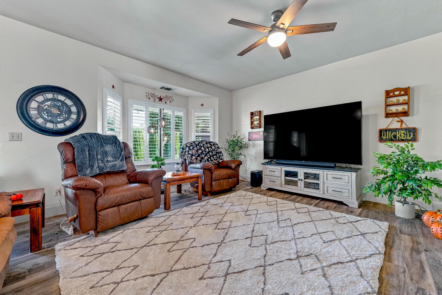 6220 Yorkshire Dr, Atwater, CA 95301
