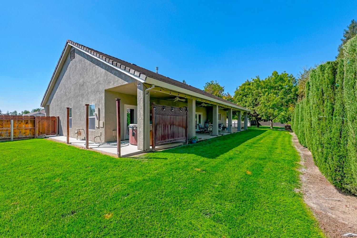 6220 Yorkshire Dr, Atwater, CA 95301