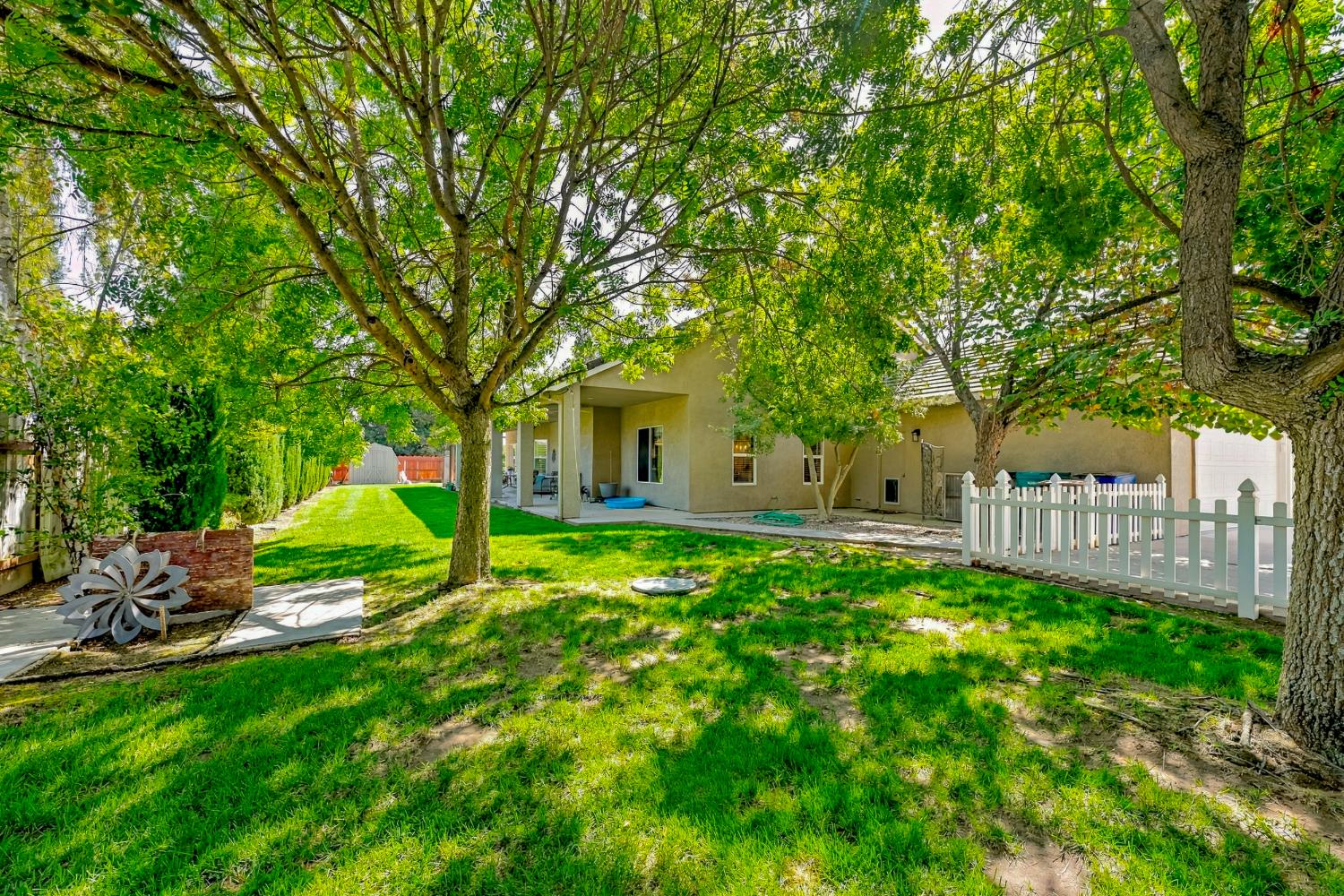 6220 Yorkshire Dr, Atwater, CA 95301
