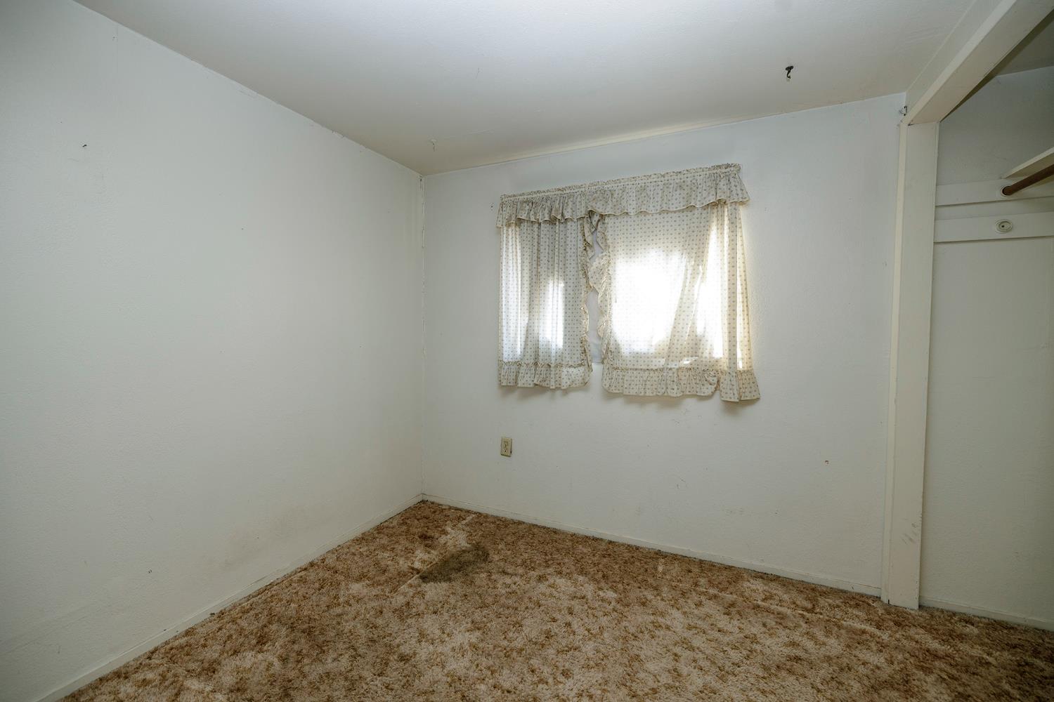 1006 Lassen Ave, Modesto, CA 95358