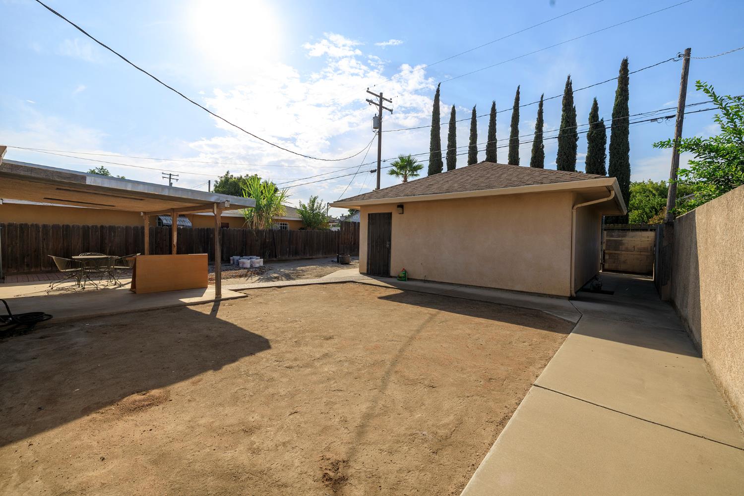 1006 Lassen Ave, Modesto, CA 95358