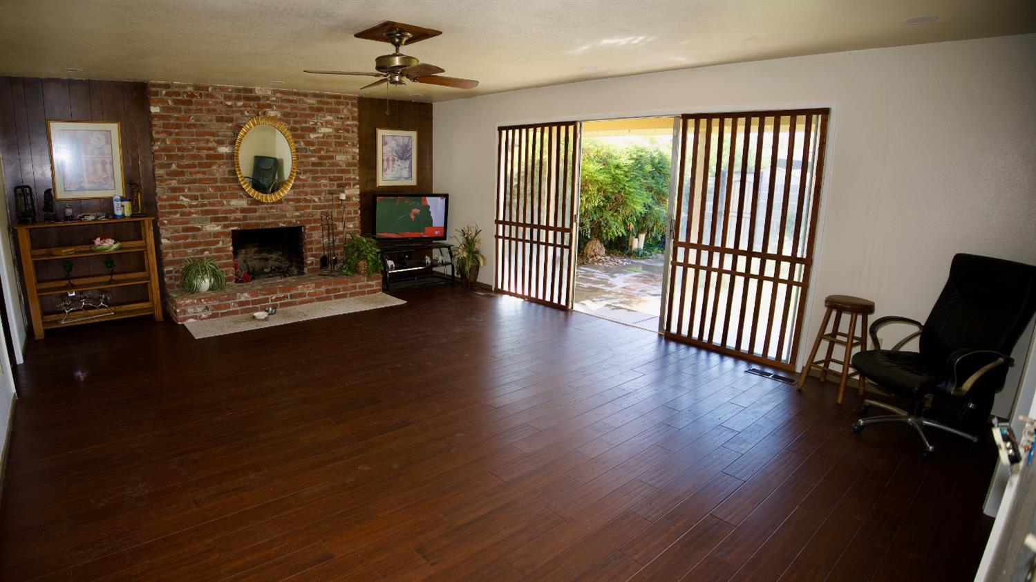 1624 Fernandes St, Modesto, CA 95355