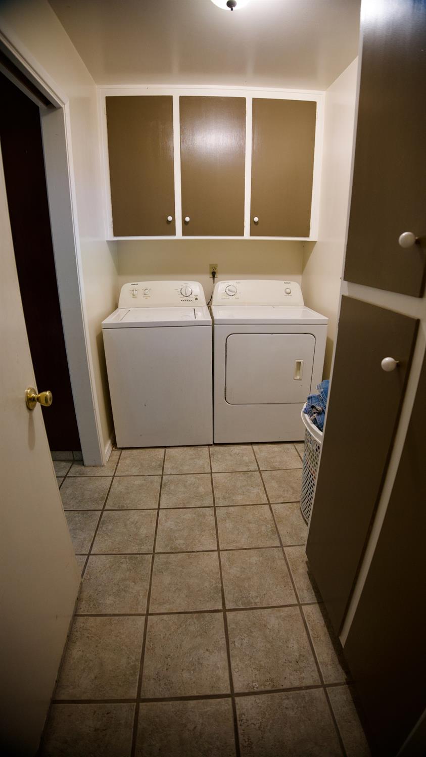 1624 Fernandes St, Modesto, CA 95355