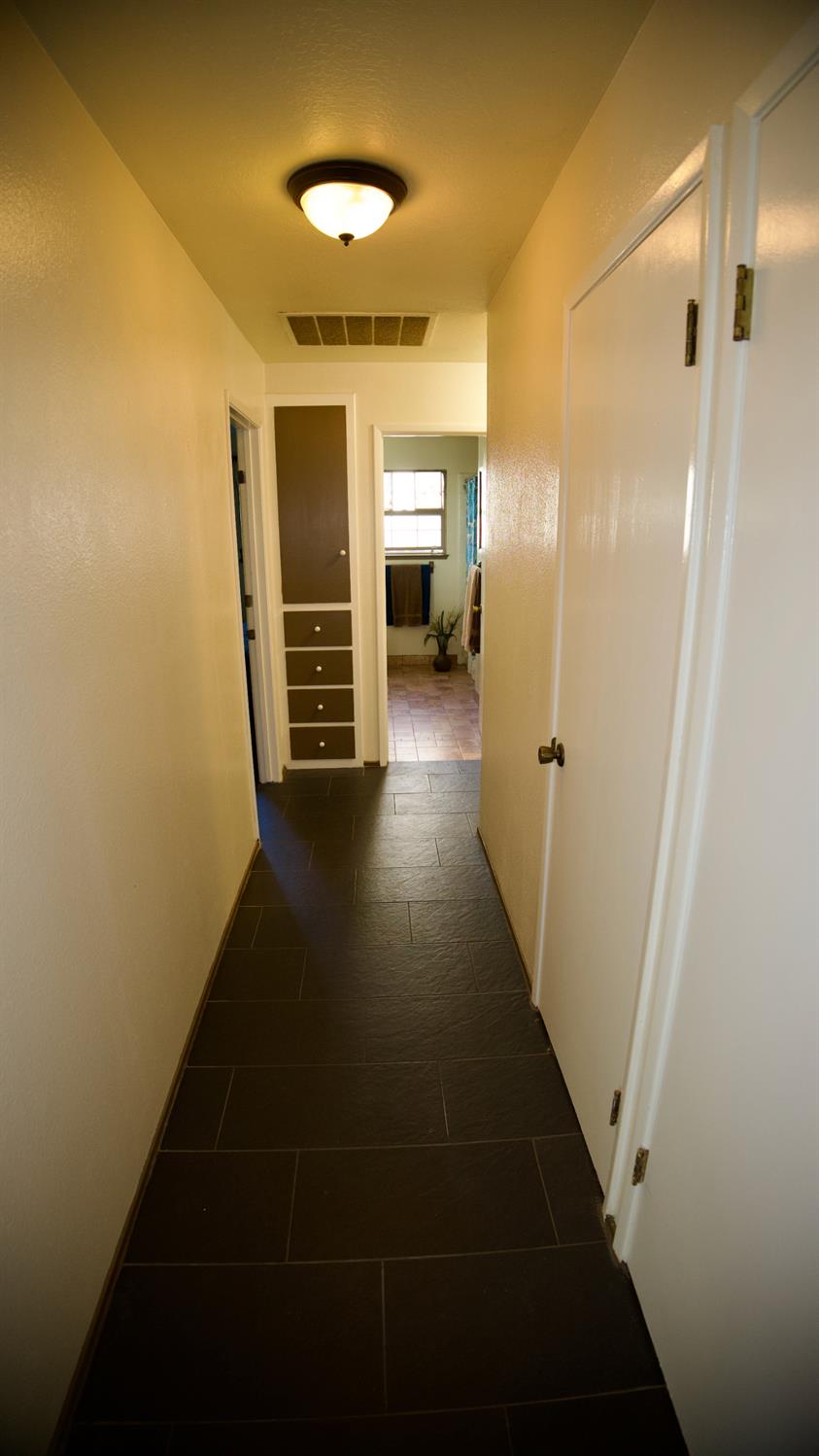 1624 Fernandes St, Modesto, CA 95355