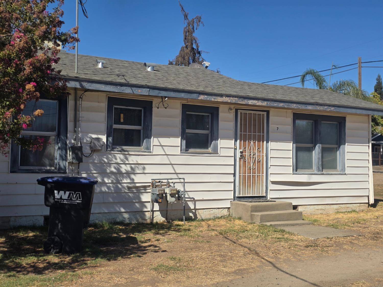6805 6807 California St, Winton, CA 95388
