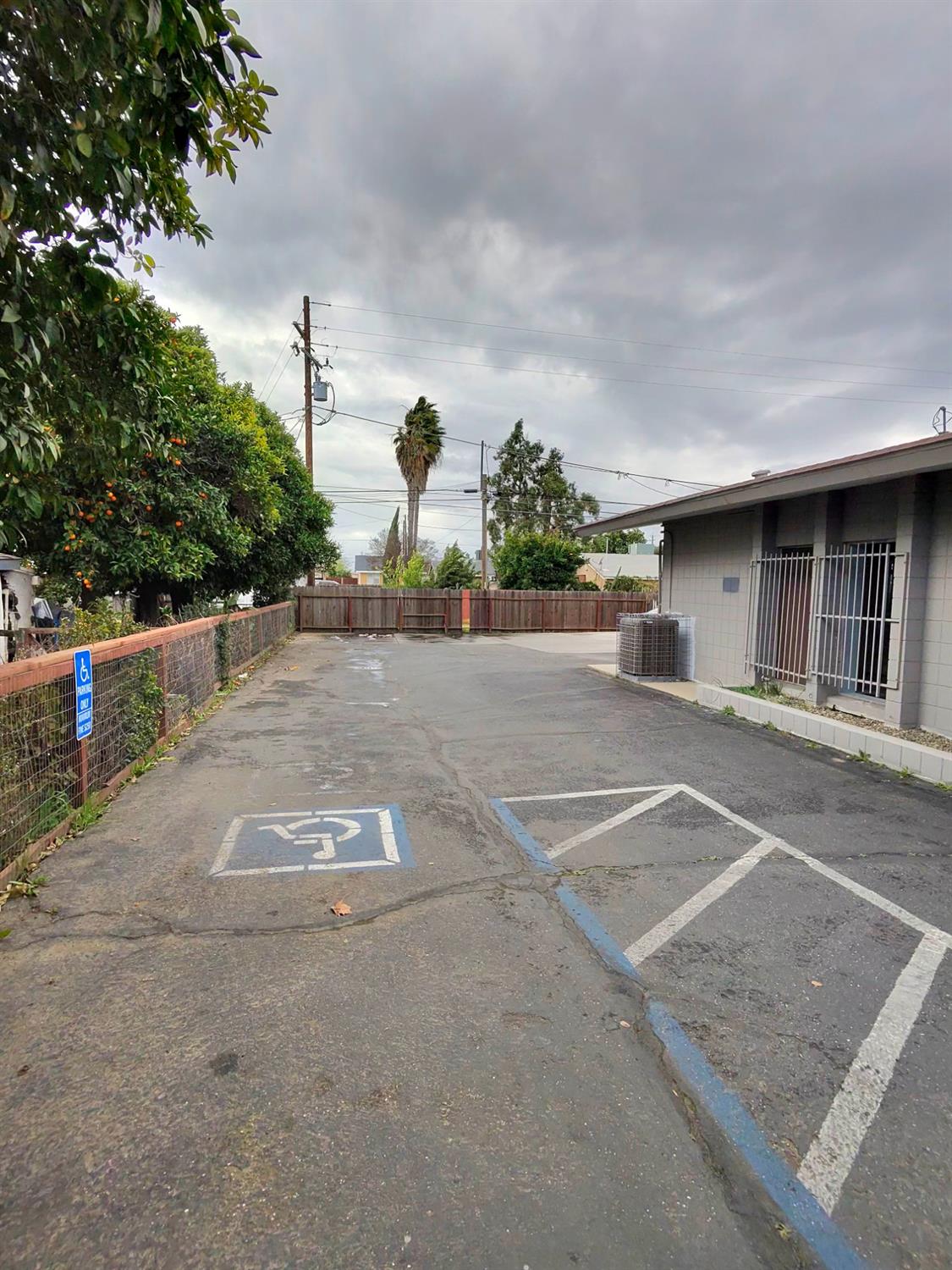 1253 Winton Way, Atwater, CA 95301