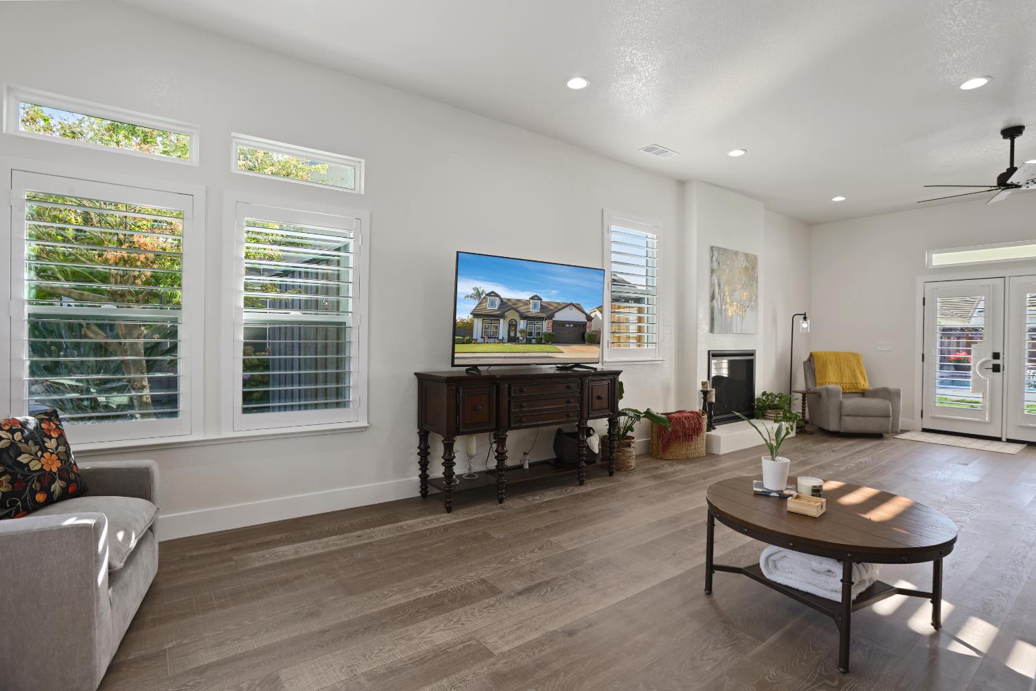 478 E Milgeo Ave, Ripon, CA 95366