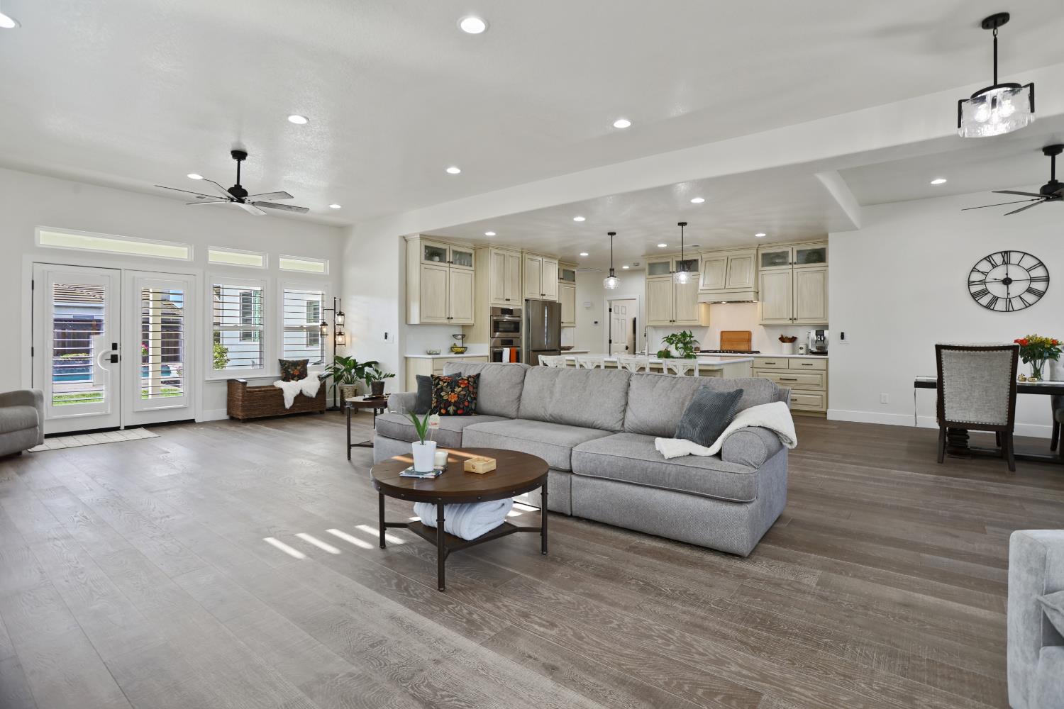 478 E Milgeo Ave, Ripon, CA 95366