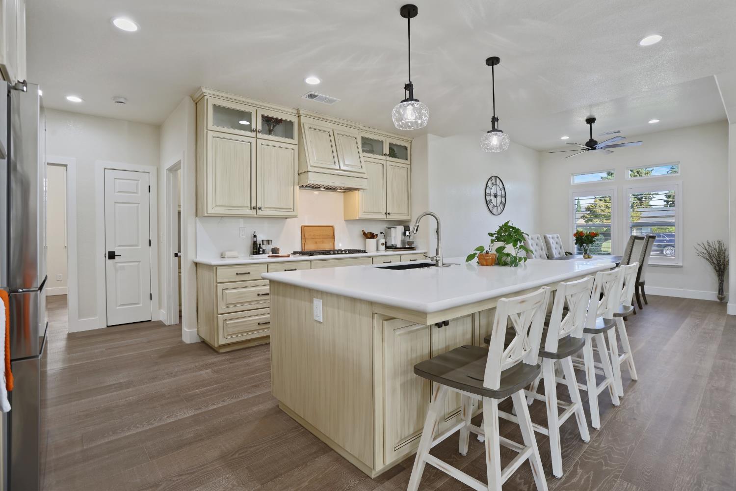 478 E Milgeo Ave, Ripon, CA 95366