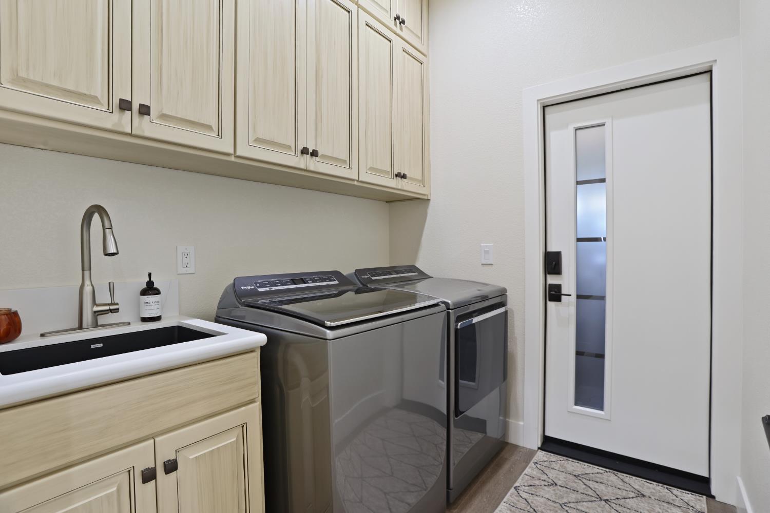 478 E Milgeo Ave, Ripon, CA 95366