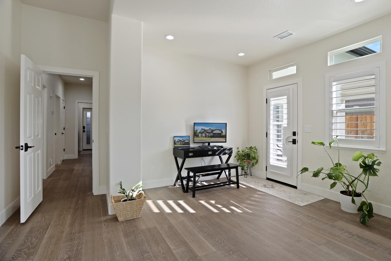 478 E Milgeo Ave, Ripon, CA 95366