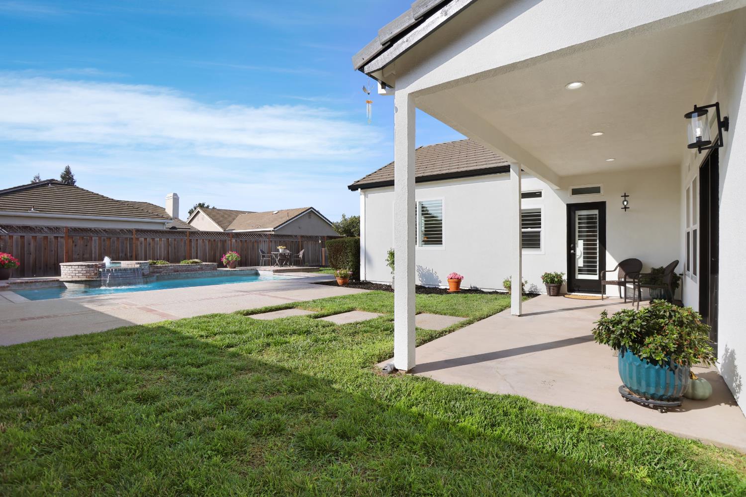 478 E Milgeo Ave, Ripon, CA 95366