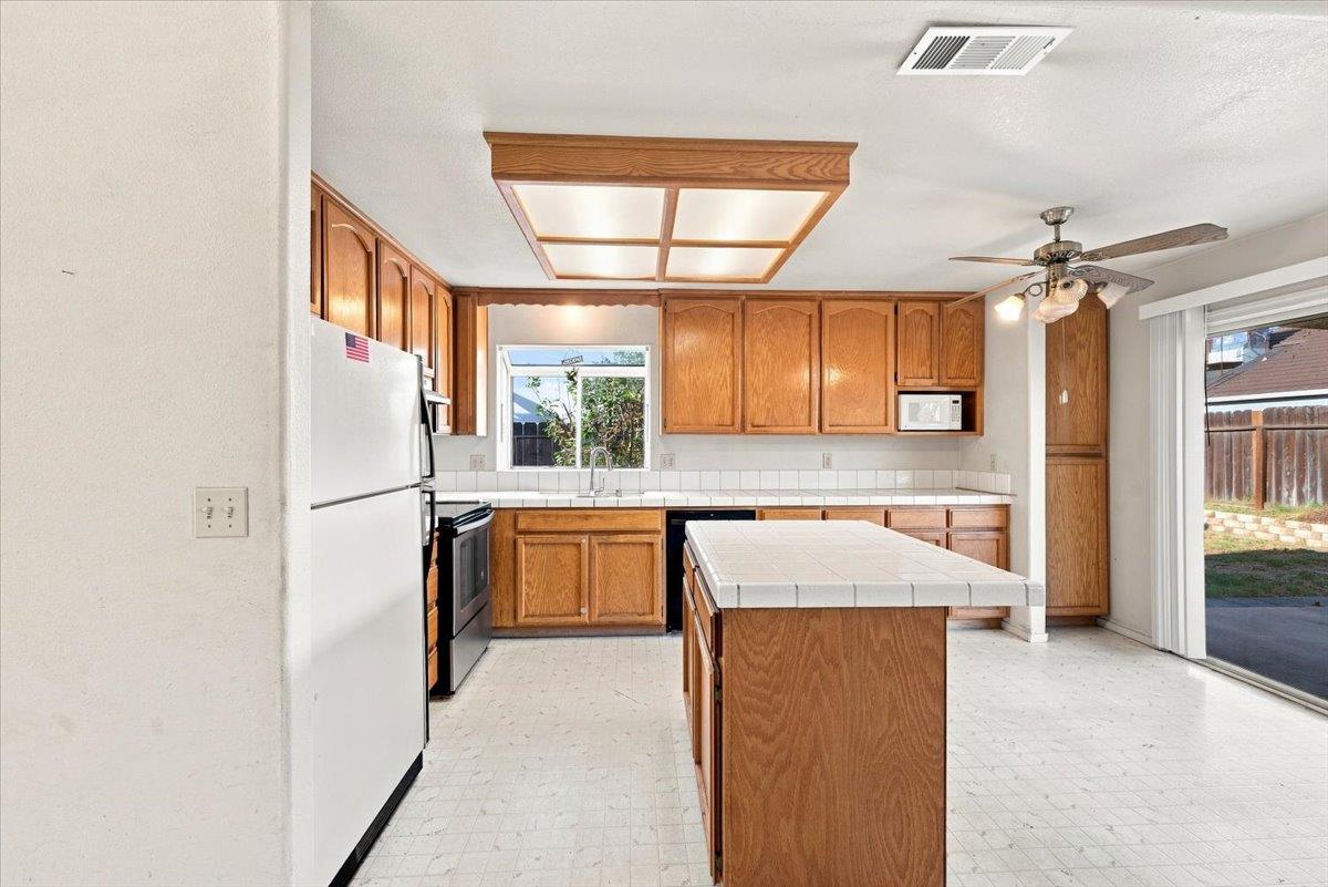 1724 Crusher Ave., Turlock, CA 95380