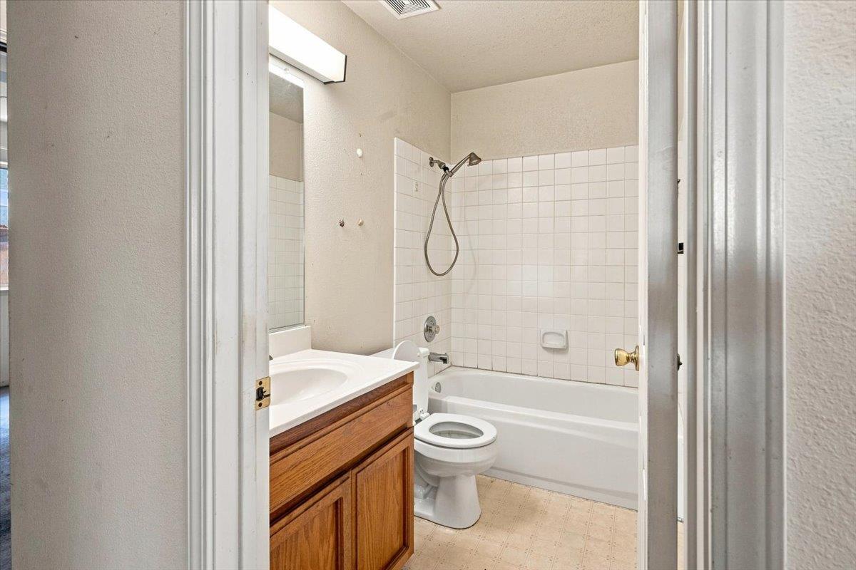 1724 Crusher Ave., Turlock, CA 95380