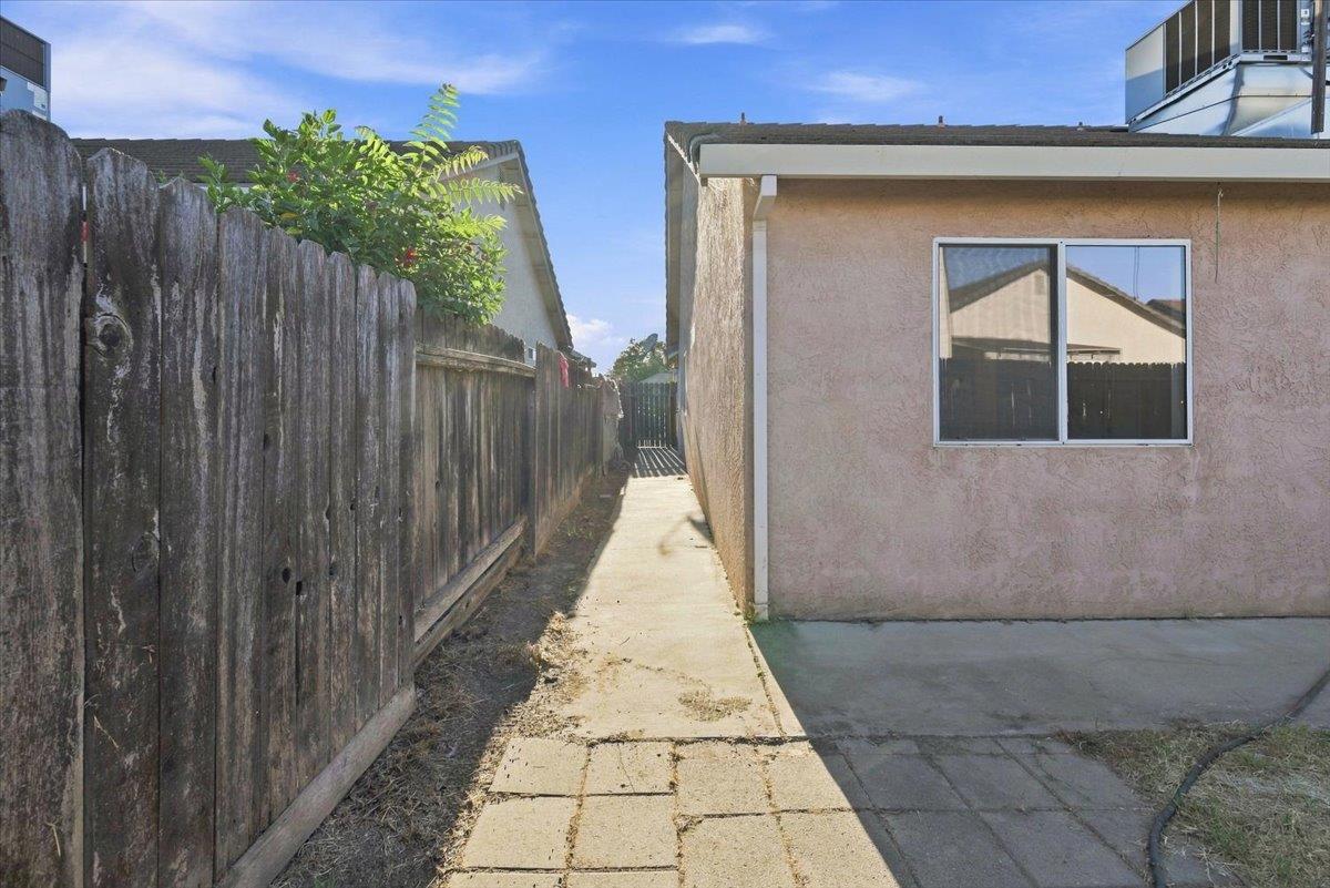 1724 Crusher Ave., Turlock, CA 95380