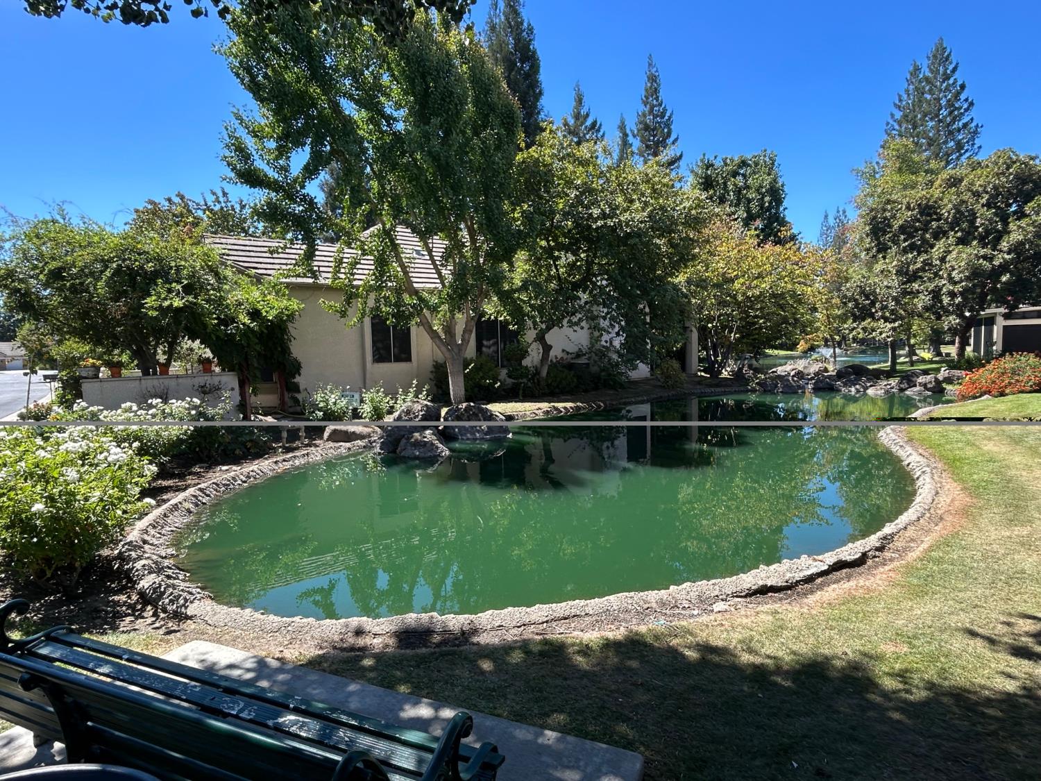 1824 E Stonebrook Ln, Clovis, CA 93611