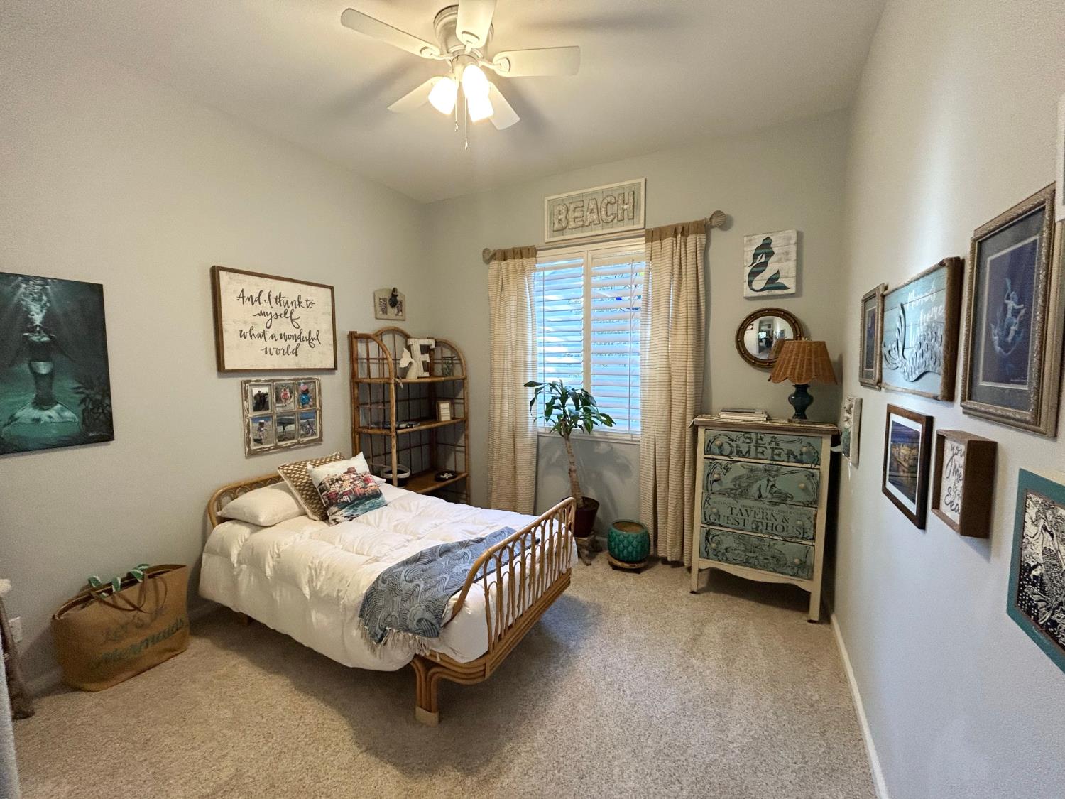 1824 E Stonebrook Ln, Clovis, CA 93611