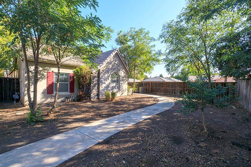 420 Fusco Ave, Modesto, CA 95354