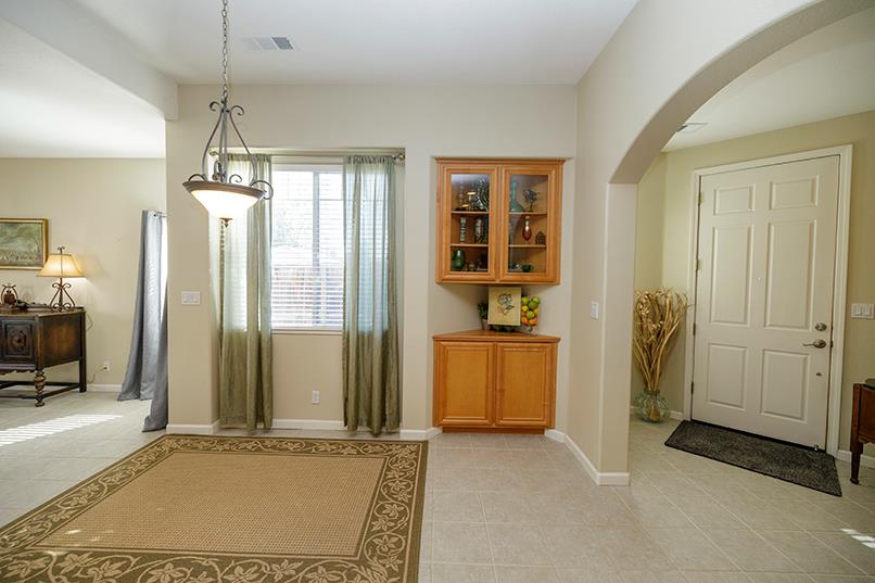 420 Fusco Ave, Modesto, CA 95354