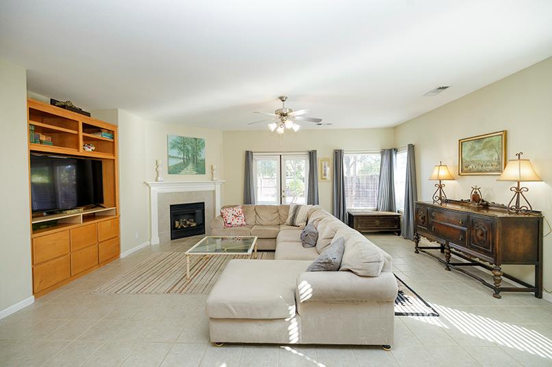 420 Fusco Ave, Modesto, CA 95354