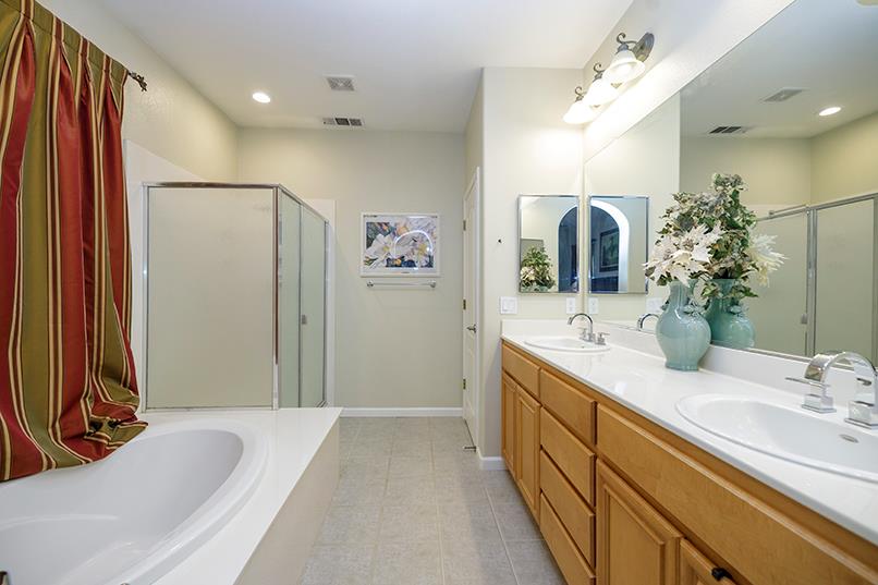 420 Fusco Ave, Modesto, CA 95354