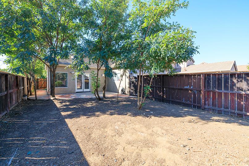 420 Fusco Ave, Modesto, CA 95354