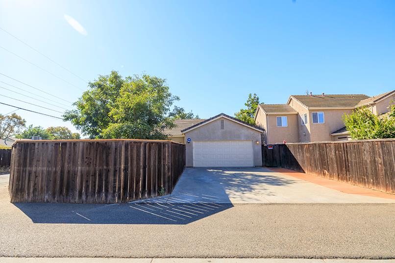 420 Fusco Ave, Modesto, CA 95354