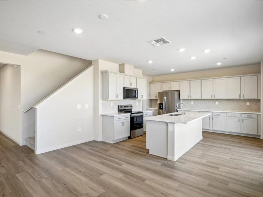 2959 Dawson Creek St, Manteca, CA 95337