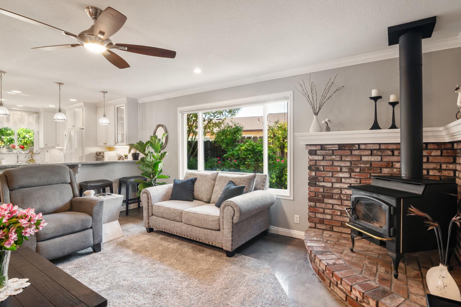 1467 Dunigan Pl, Manteca, CA 95336