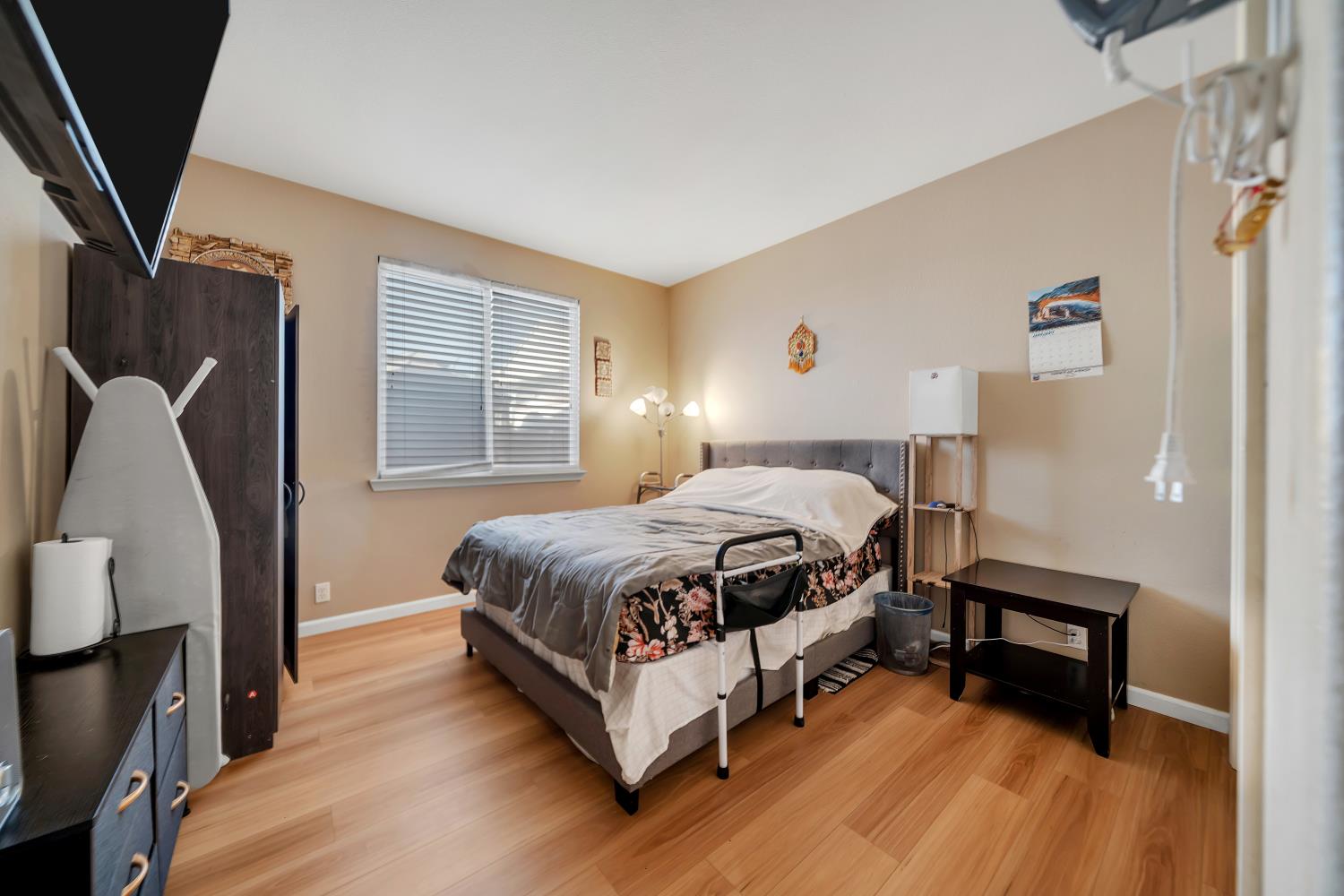 1289 Lurs Ct, Merced, CA 95348