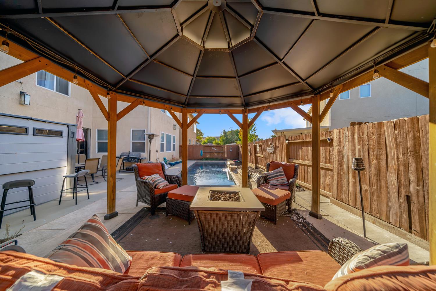 1289 Lurs Ct, Merced, CA 95348