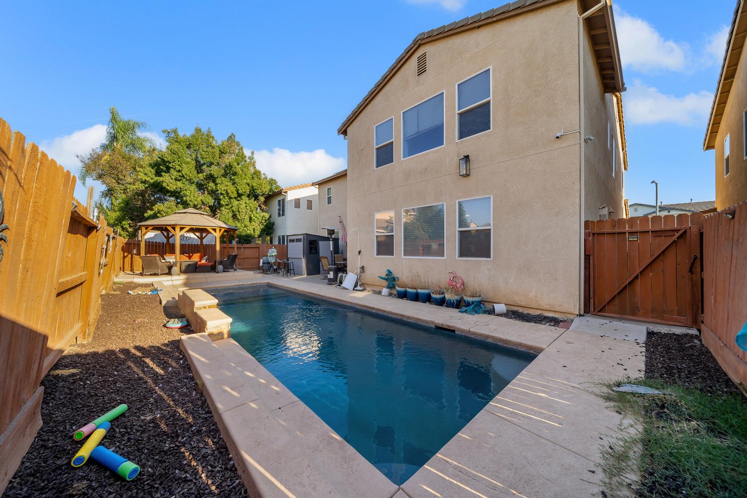 1289 Lurs Ct, Merced, CA 95348