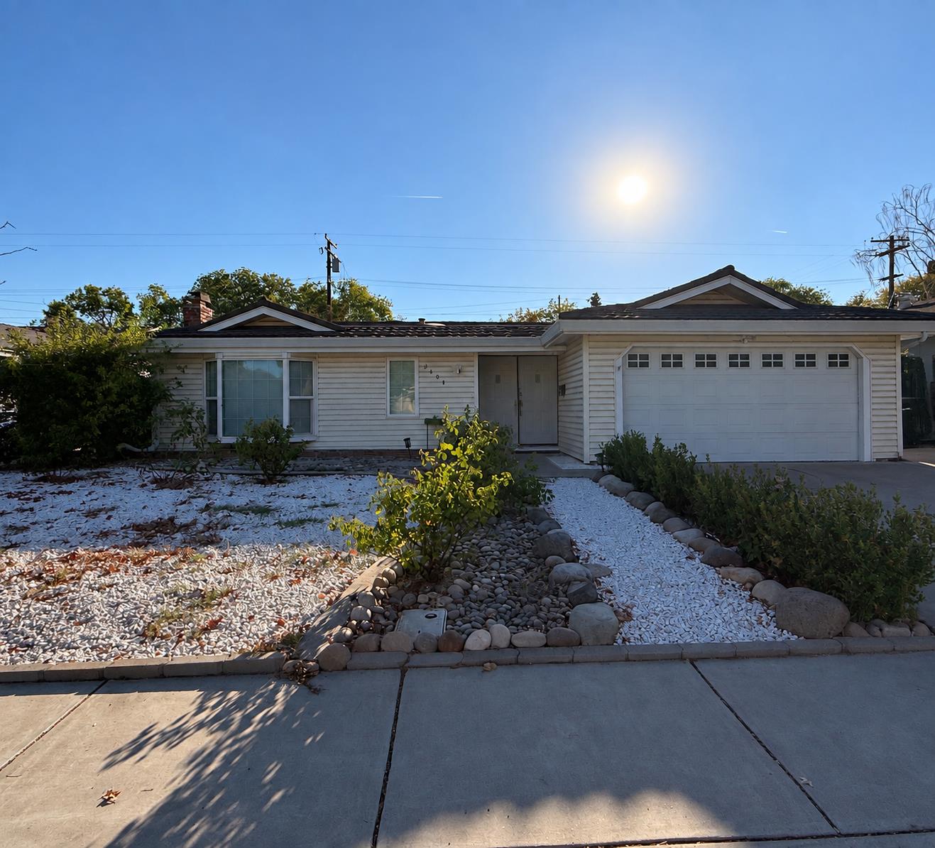 2404 Queenaire Ln, Modesto, CA 95350