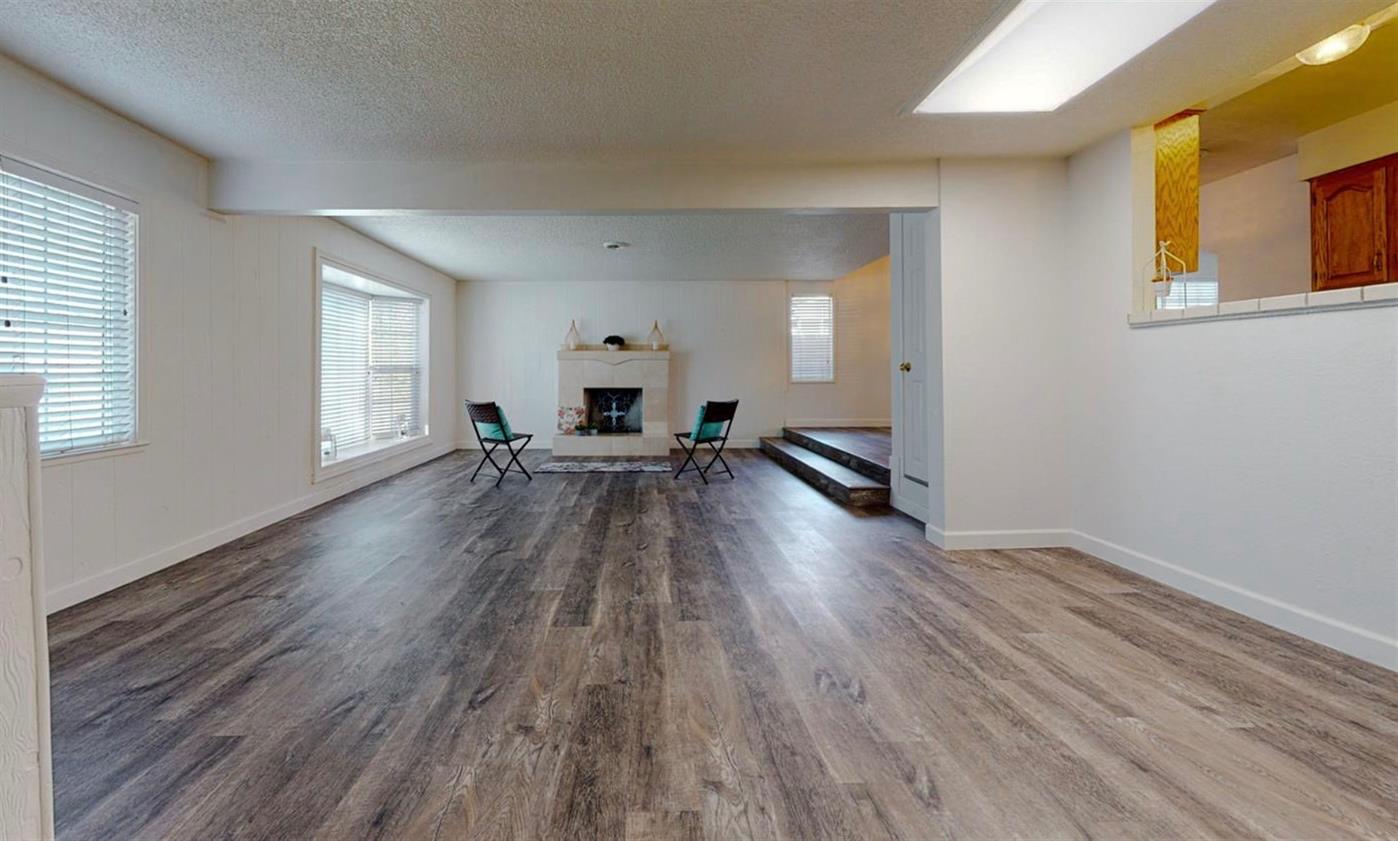 2404 Queenaire Ln, Modesto, CA 95350