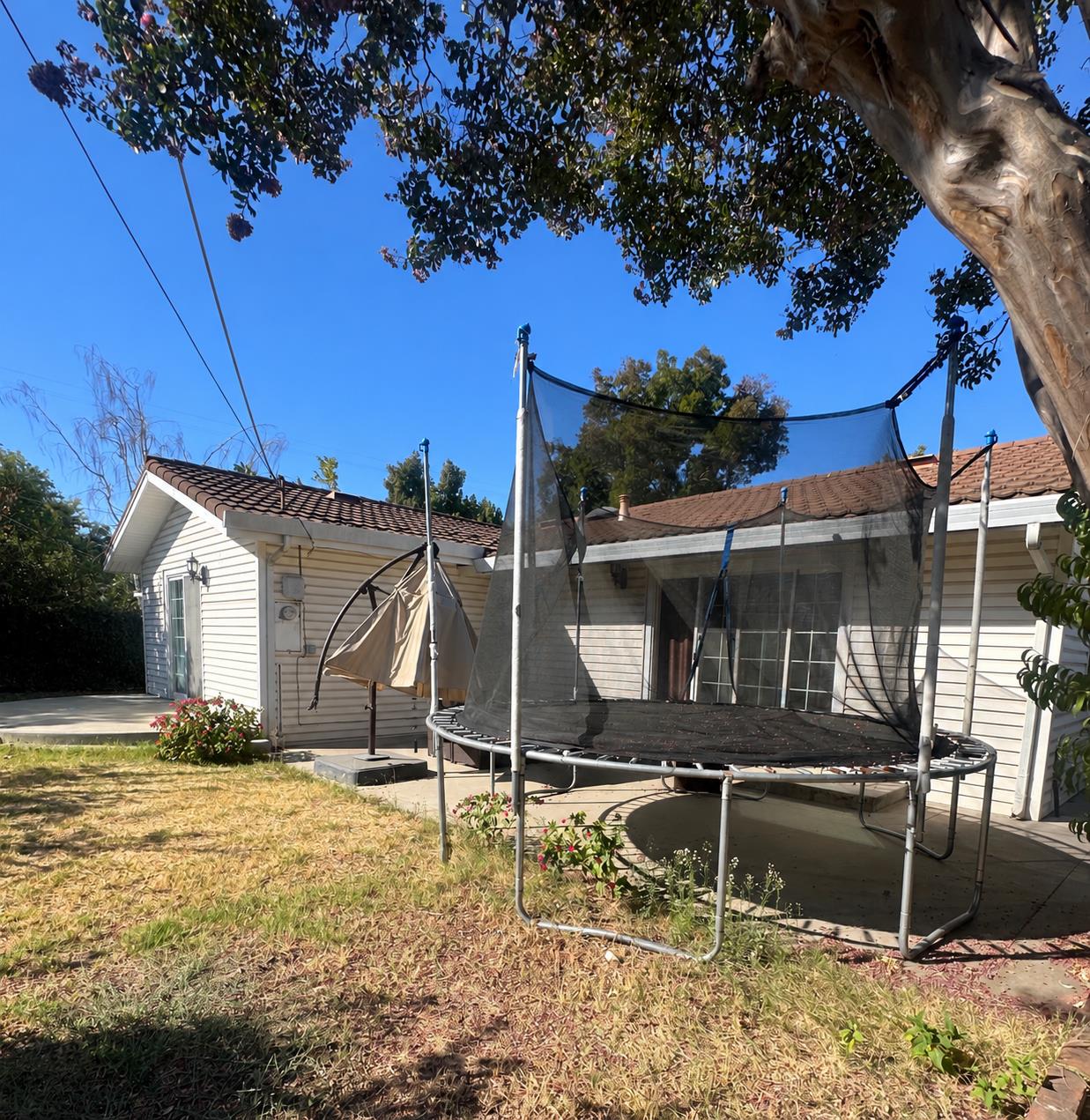 2404 Queenaire Ln, Modesto, CA 95350
