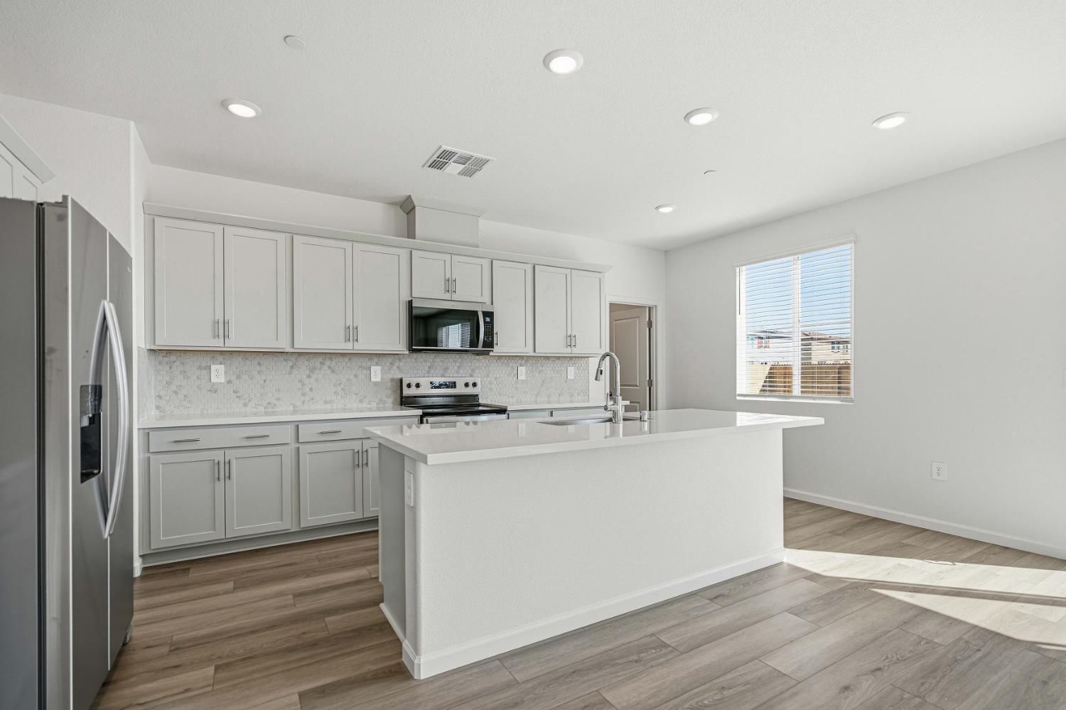 2350 Lazio St, Manteca, CA 95337
