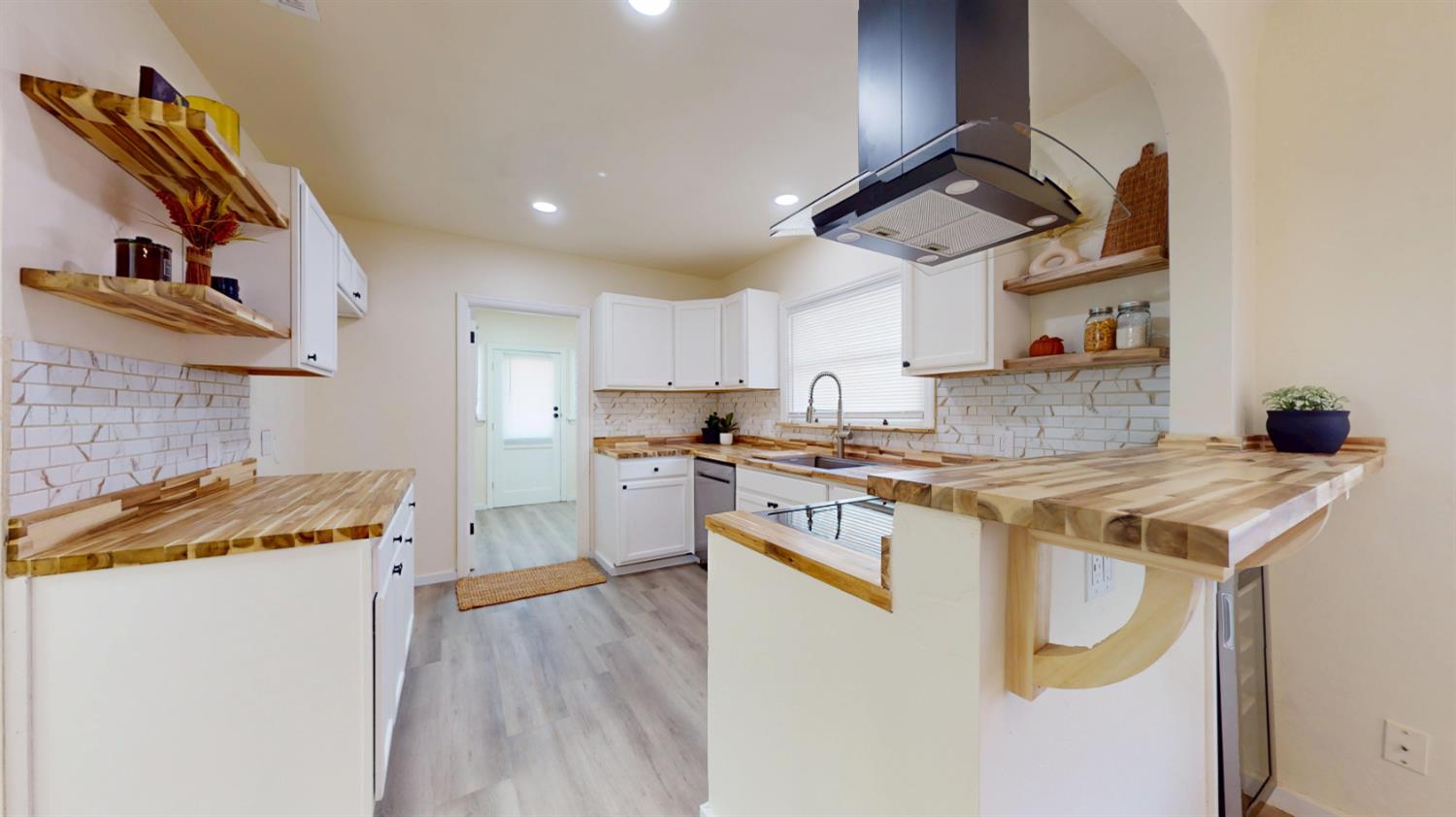 225 Merced Ave, Modesto, CA 95351