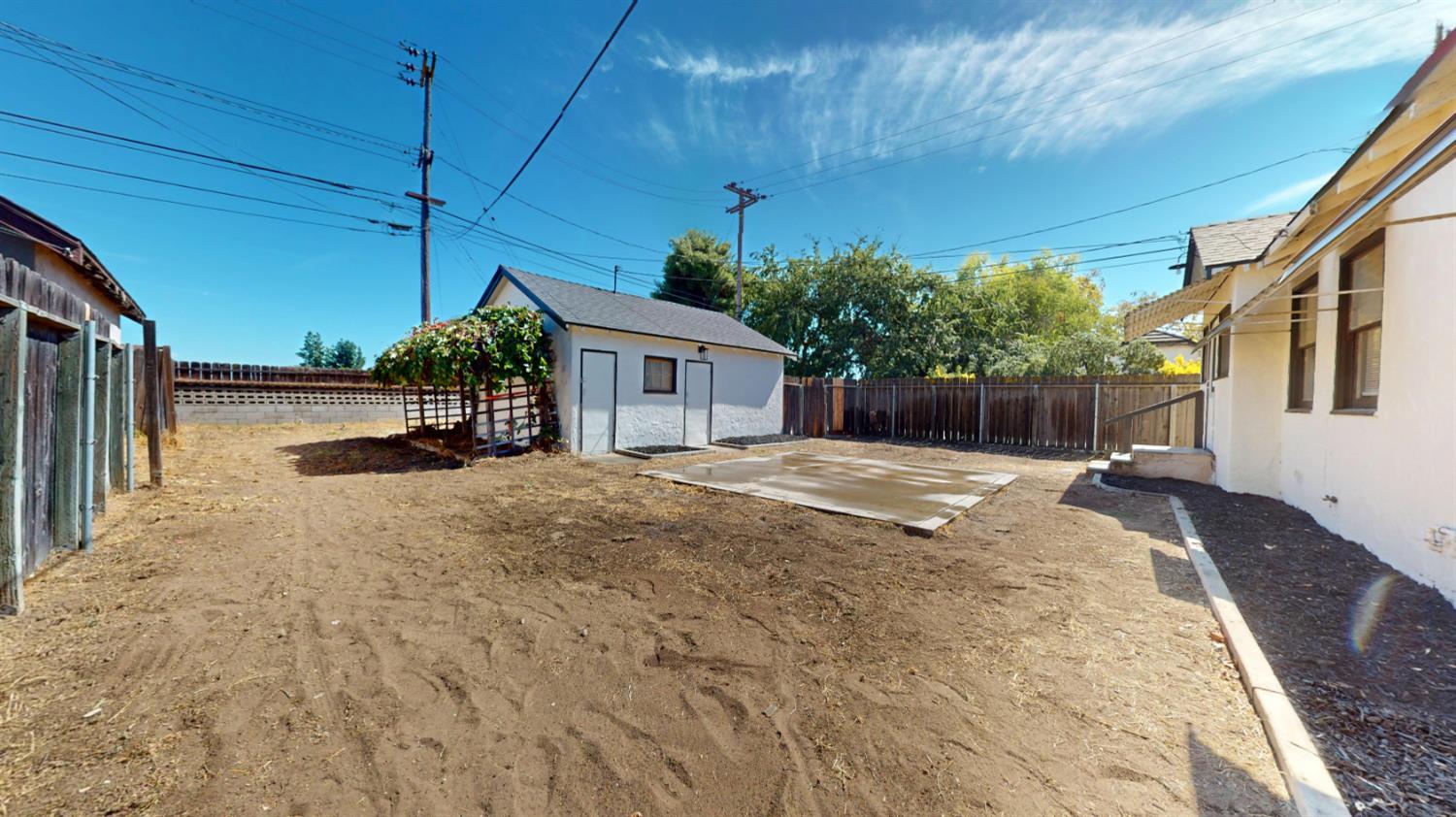 225 Merced Ave, Modesto, CA 95351