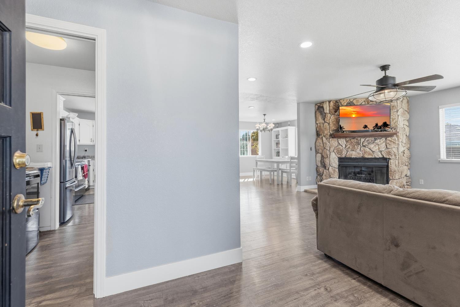 1422 Silva Ave, Newman, CA 95360