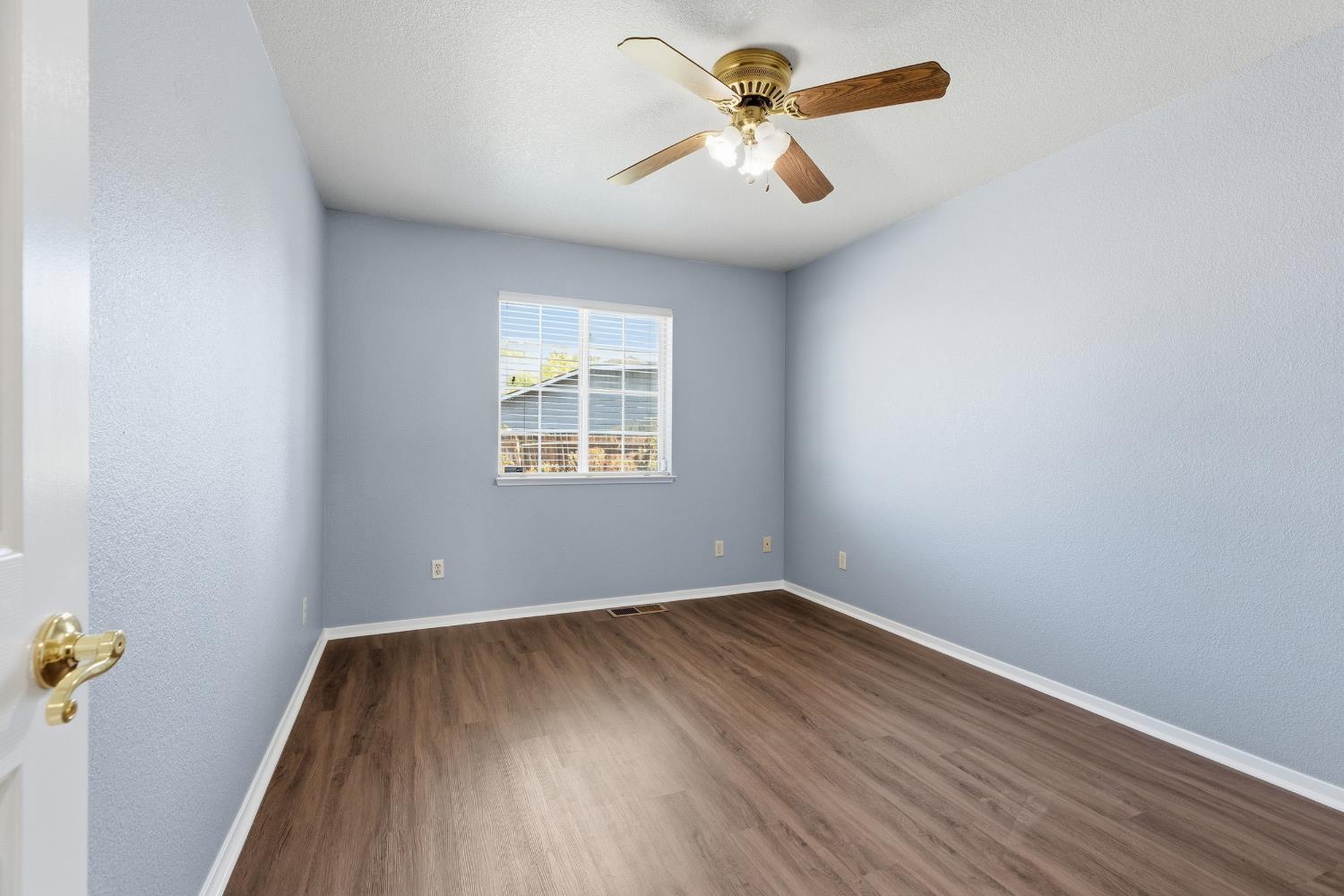 1422 Silva Ave, Newman, CA 95360