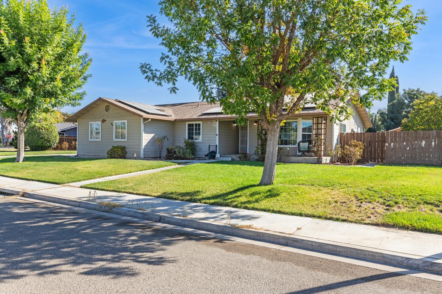 1422 Silva Ave, Newman, CA 95360