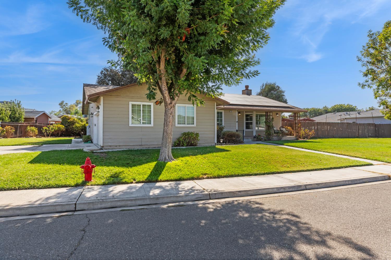 1422 Silva Ave, Newman, CA 95360