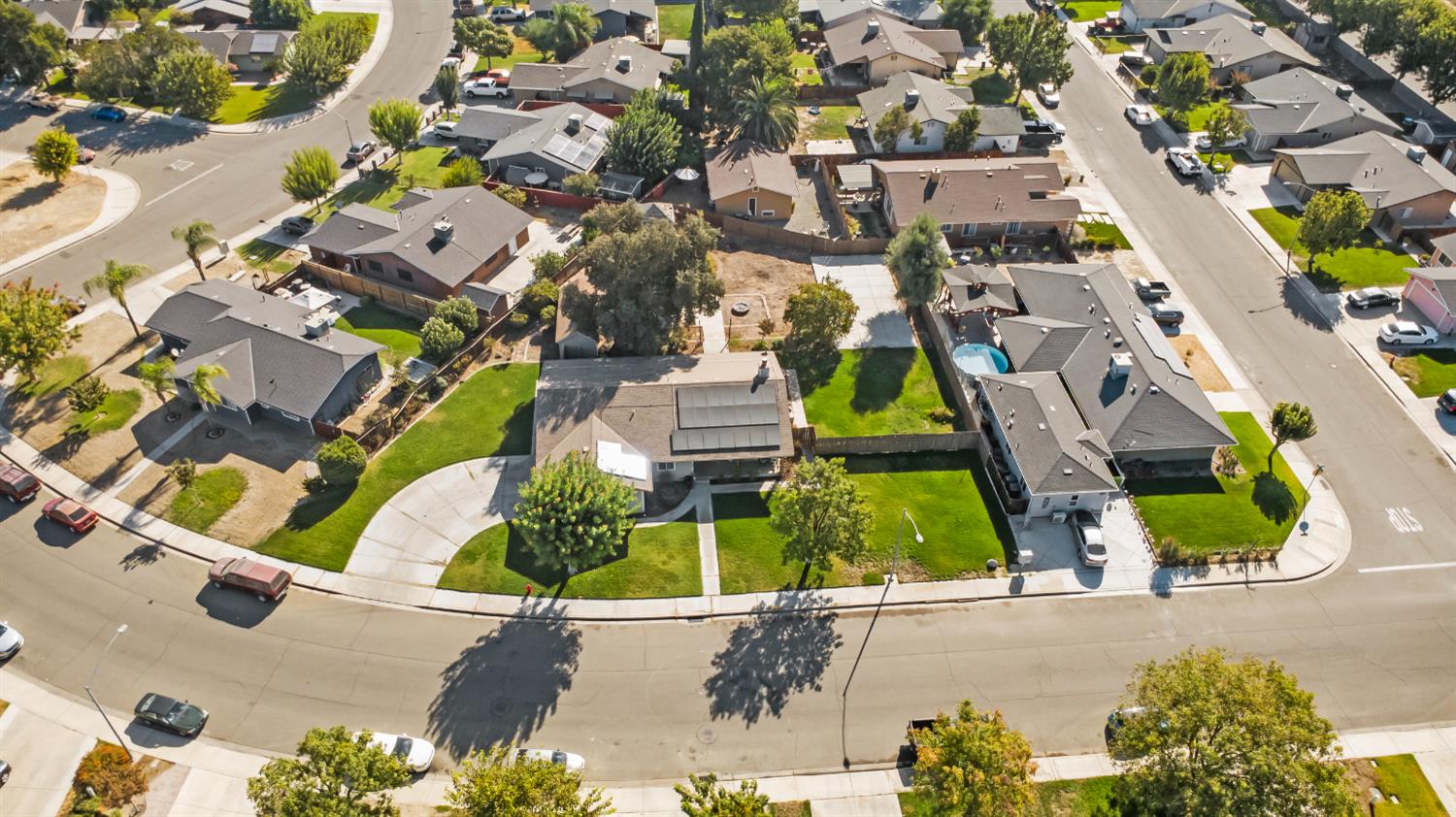 1422 Silva Ave, Newman, CA 95360